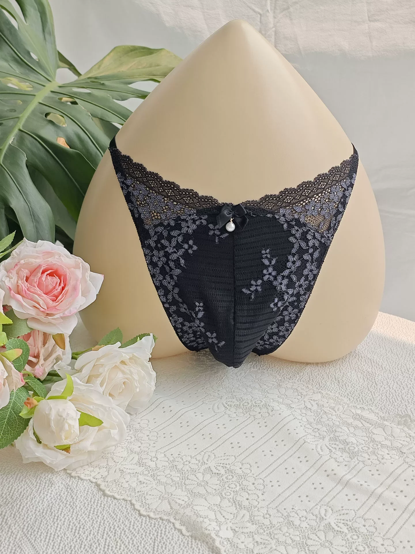 Black Lace Man's T-brief Embro - Embroidery Embellishments ulasan dan harga